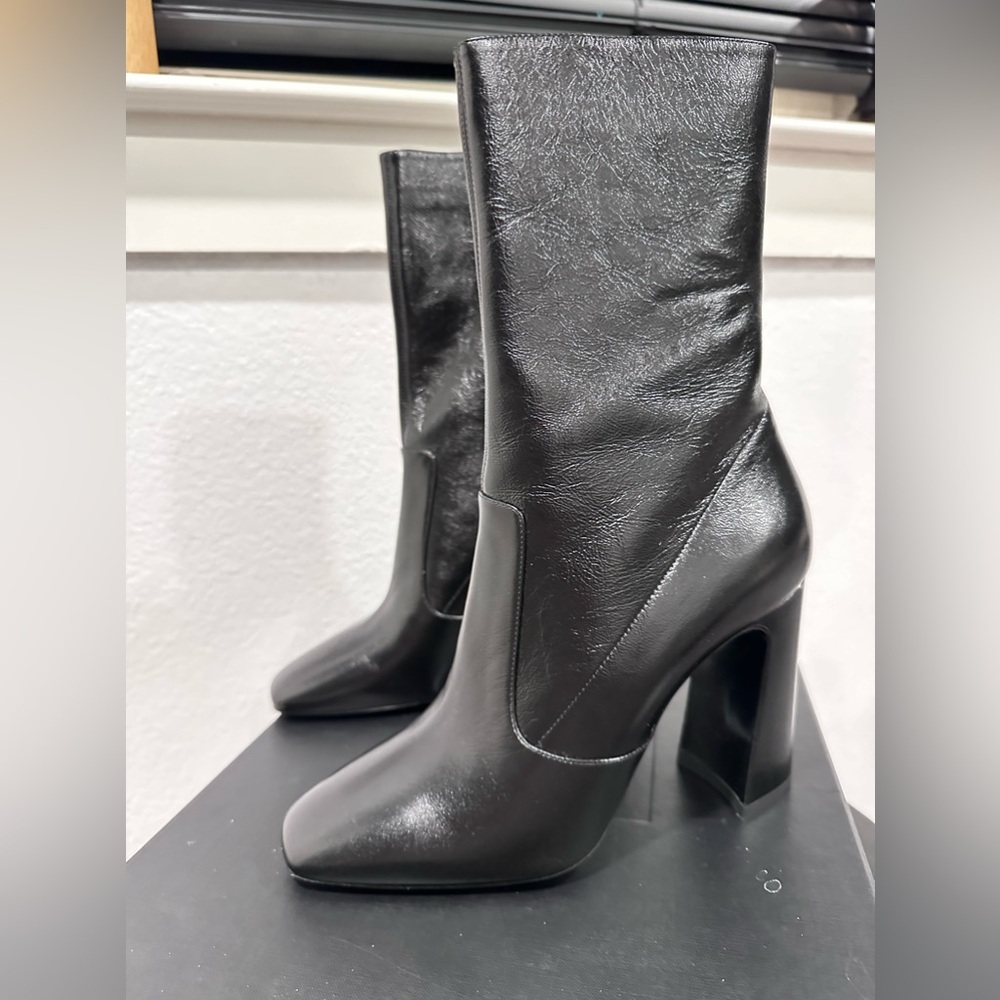 NEW Saint Laurent Maddie Ankle Bootie Size 40 - Picture 2 of 10